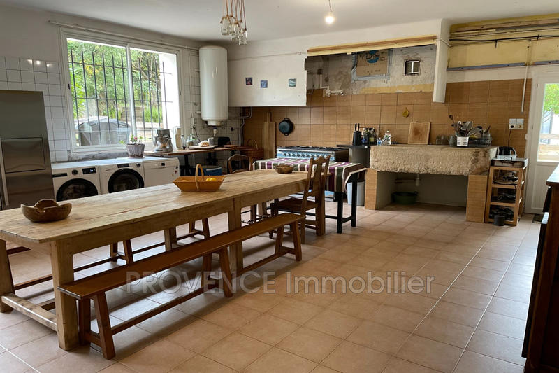 Bastide - 790 m² - 24 pièces