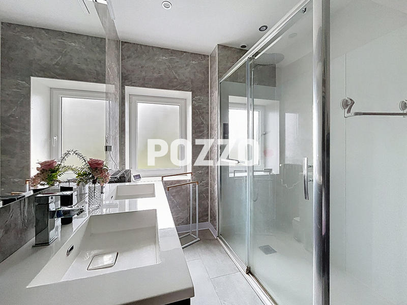 Maison - 101 m² - 5 pièces