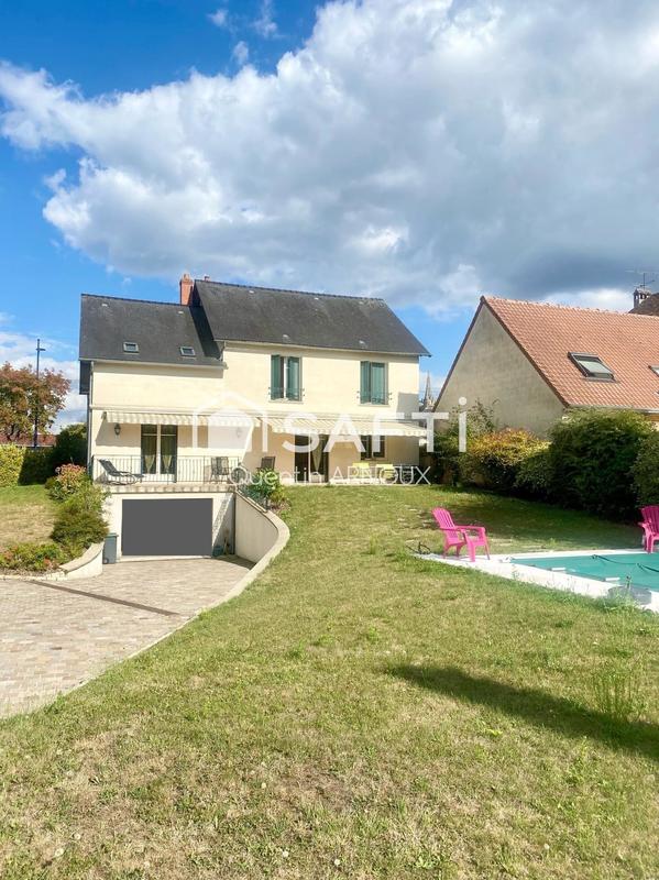 Maison de ville - 211 m² - 5 pièces