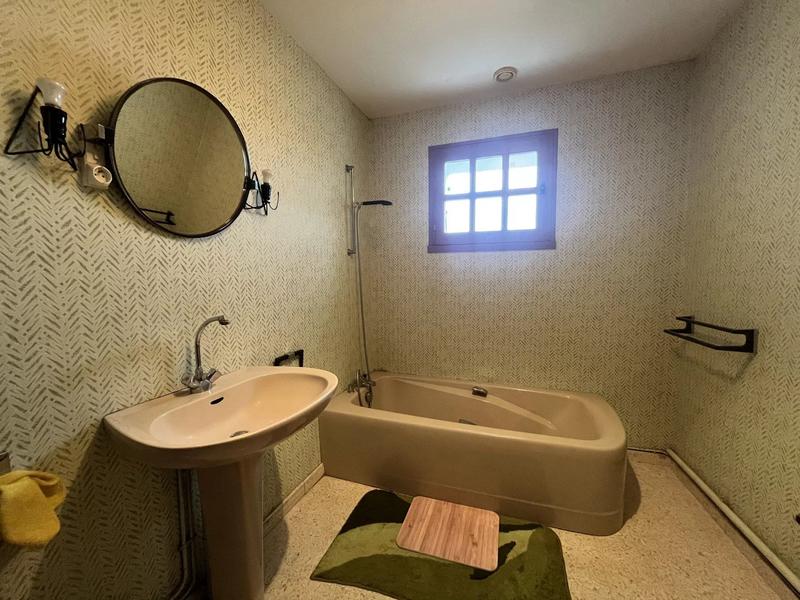 Immeuble - 160 m² - 8 pièces