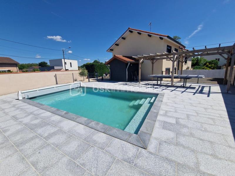 Maison traditionnelle - 130 m² - 5 pièces