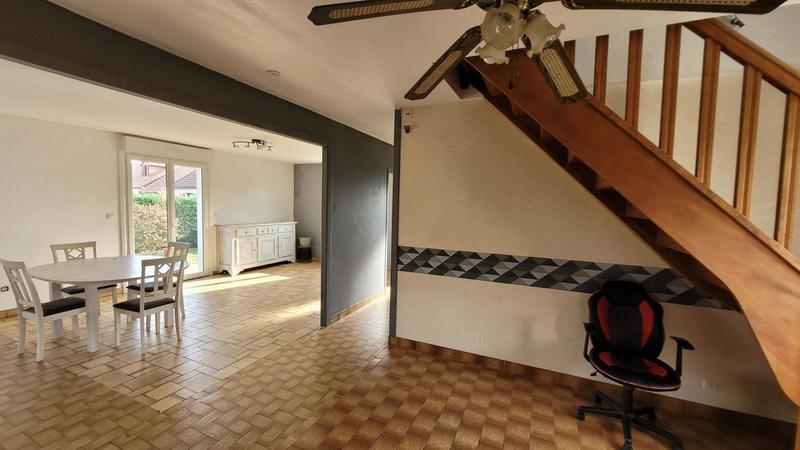 Maison - 93 m² - 5 pièces