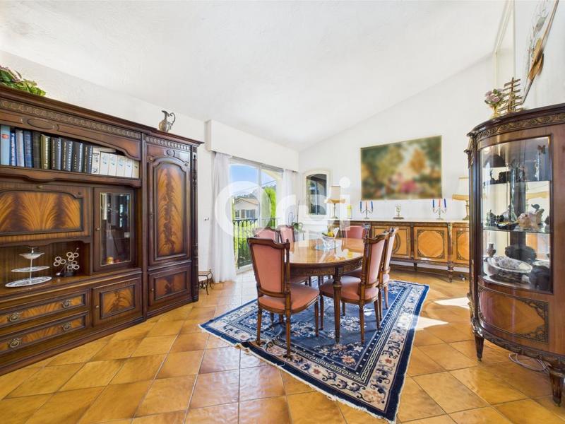 Maison - 192 m² - 5 pièces