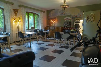 Local commercial - 737 m²