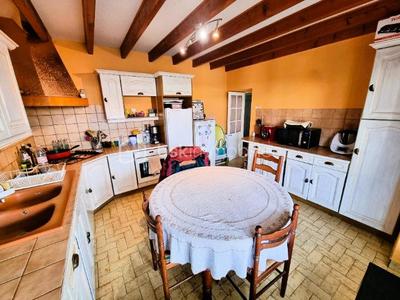 Maison - 136 m² - 8 pièces