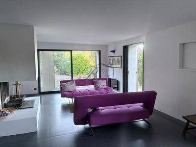 Villa - 250 m² - 5 pièces