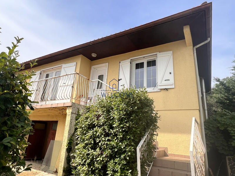 Maison traditionnelle - 80 m² - 4 pièces