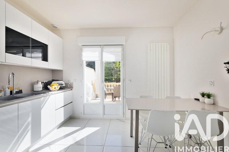 Maison - 290 m² - 7 pièces