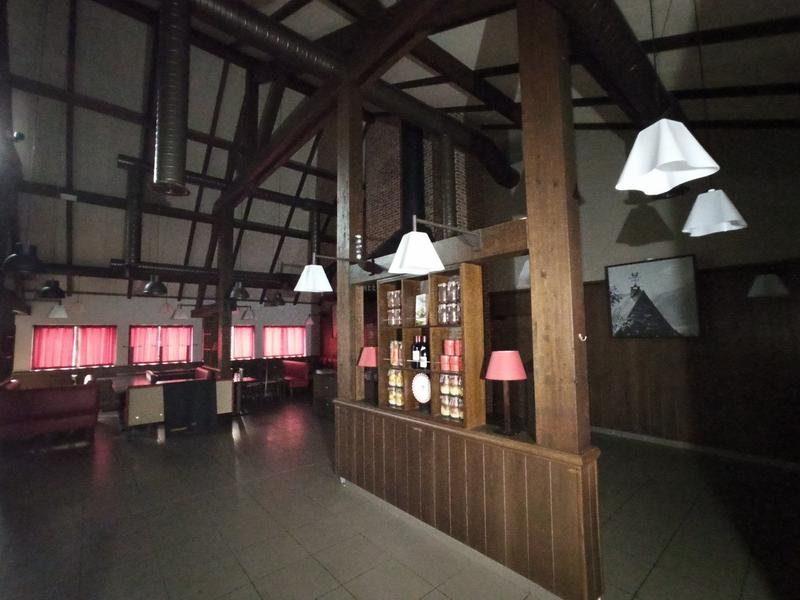 Local commercial - 373 m²