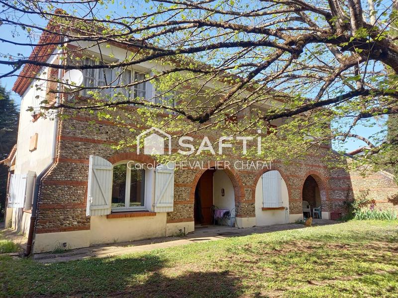 Maison - 137 m² - 7 pièces