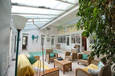 Maison - 200 m² - 9 pièces