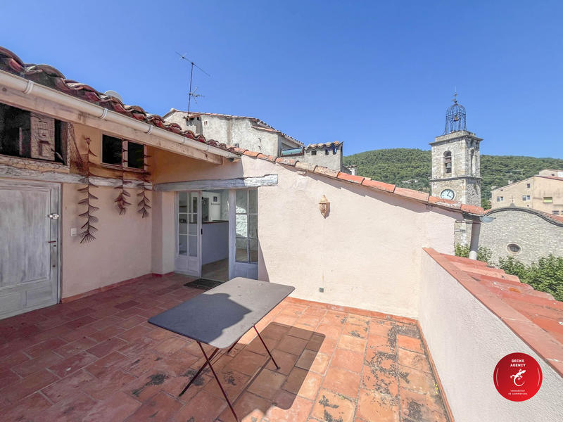 Maison - 219 m² - 10 pièces