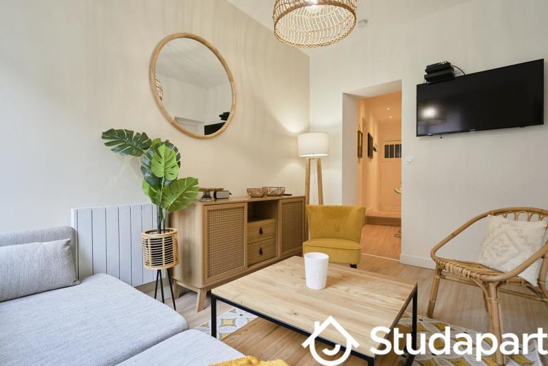 Chambre - 11 m² - 1 pièce