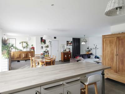 Maison contemporaine - 135 m² - 6 pièces