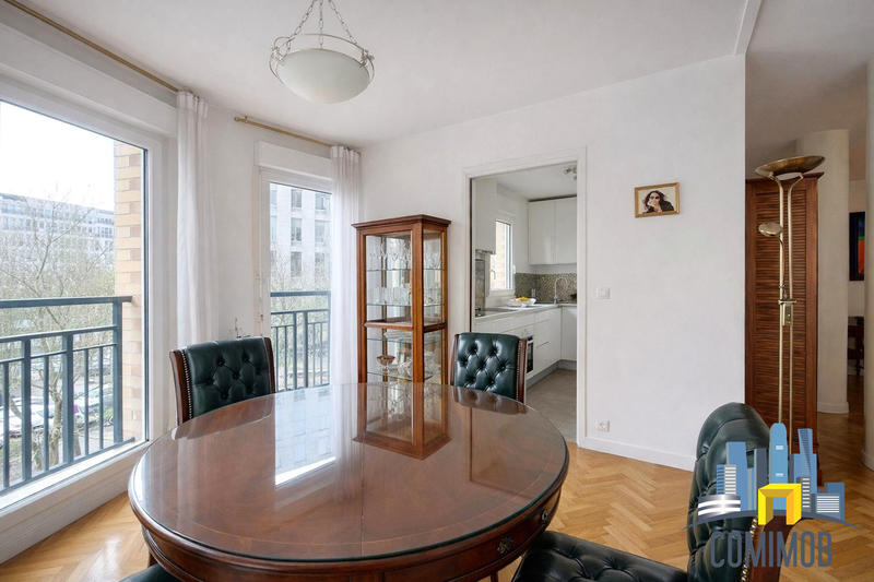 Appartement - 99 m² - 4 pièces
