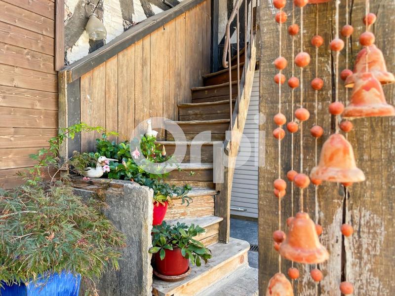 Propriété - 276 m² - 10 pièces