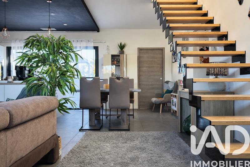 Maison - 115 m² - 4 pièces