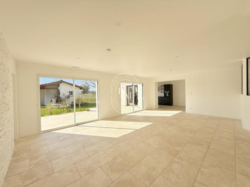 Maison - 132 m² - 4 pièces