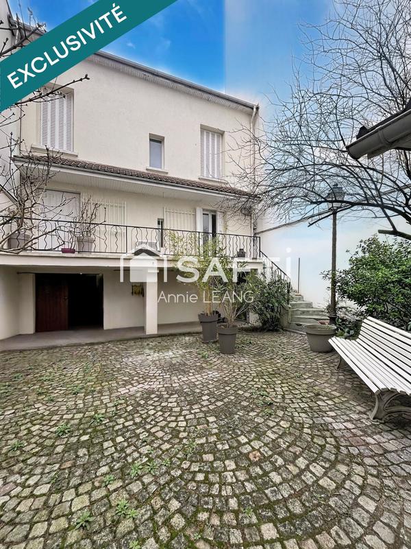 Maison - 168 m² - 8 pièces