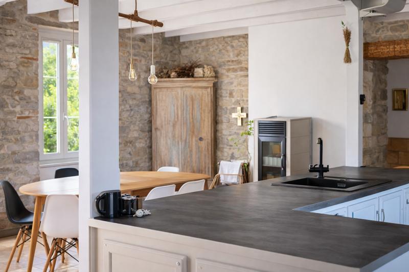 Propriété - 231 m² - 8 pièces