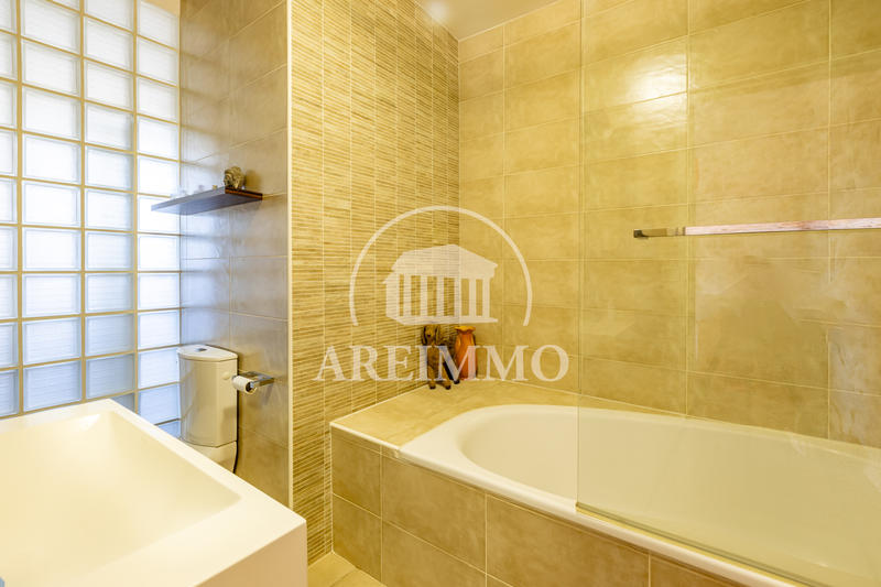 Maison de village - 218 m² - 7 pièces