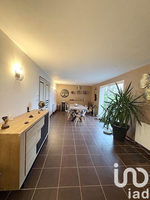 Maison - 210 m² - 9 pièces