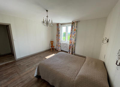 Maison de village - 220 m² - 8 pièces