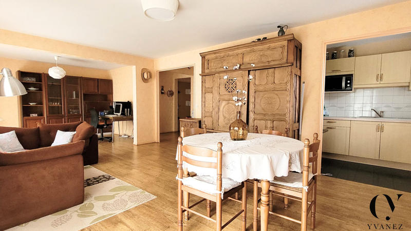 Appartement - 82 m² - 4 pièces