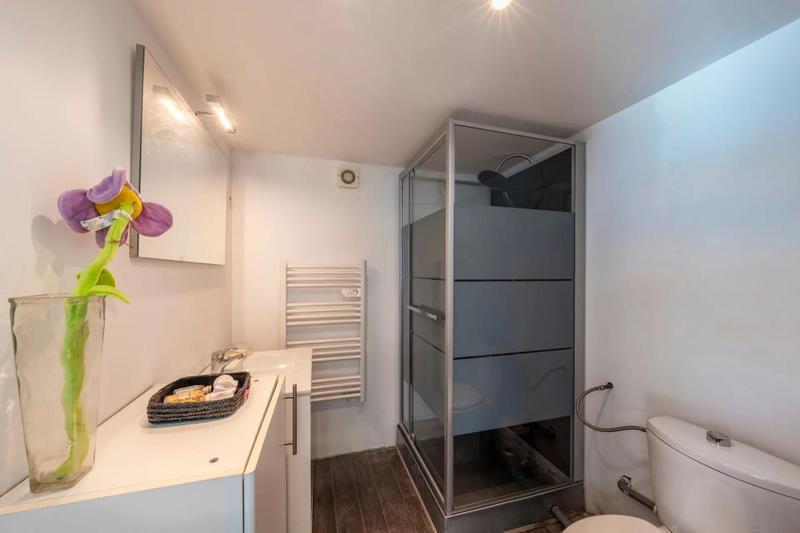 Maison - 239 m² - 12 pièces