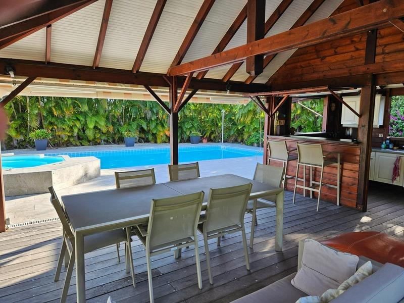 Maison - 190 m² - 6 pièces