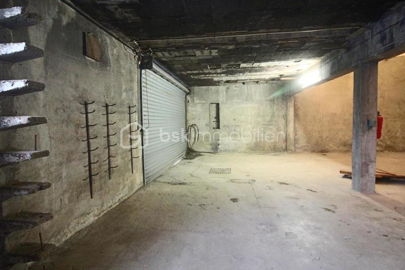 Local commercial - 107 m² - 1 pièce