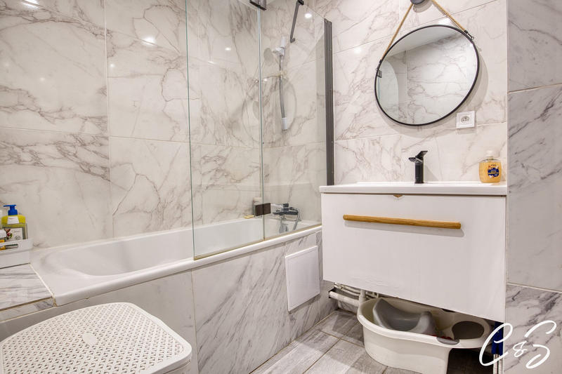 Appartement - 70 m² - 3 pièces