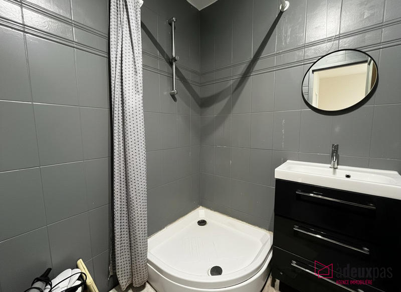 Appartement - 121 m² - 6 pièces