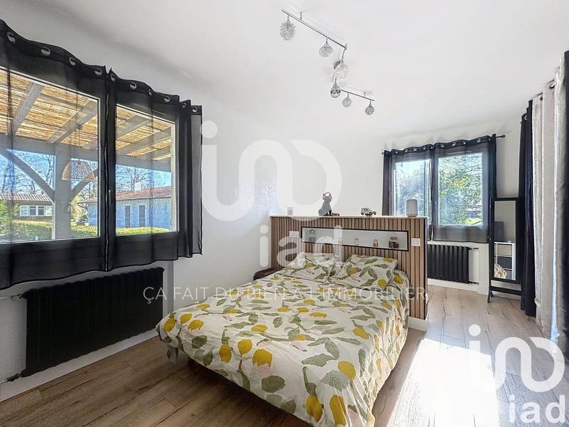 Maison - 200 m² - 8 pièces