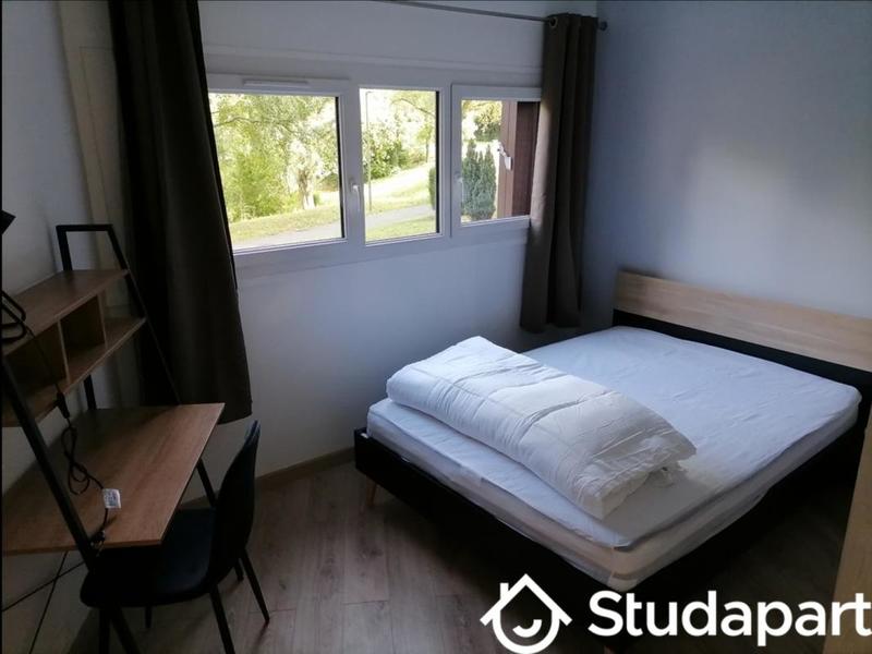 Chambre - 10 m² - 1 pièce