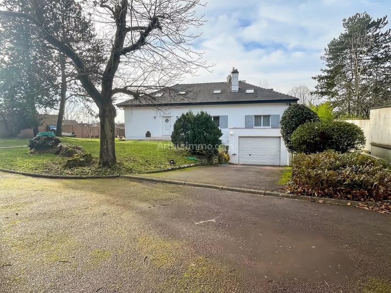 Maison - 183 m² - 7 pièces