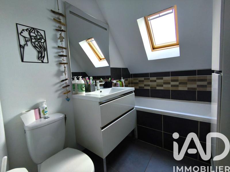 Maison - 85 m² - 5 pièces