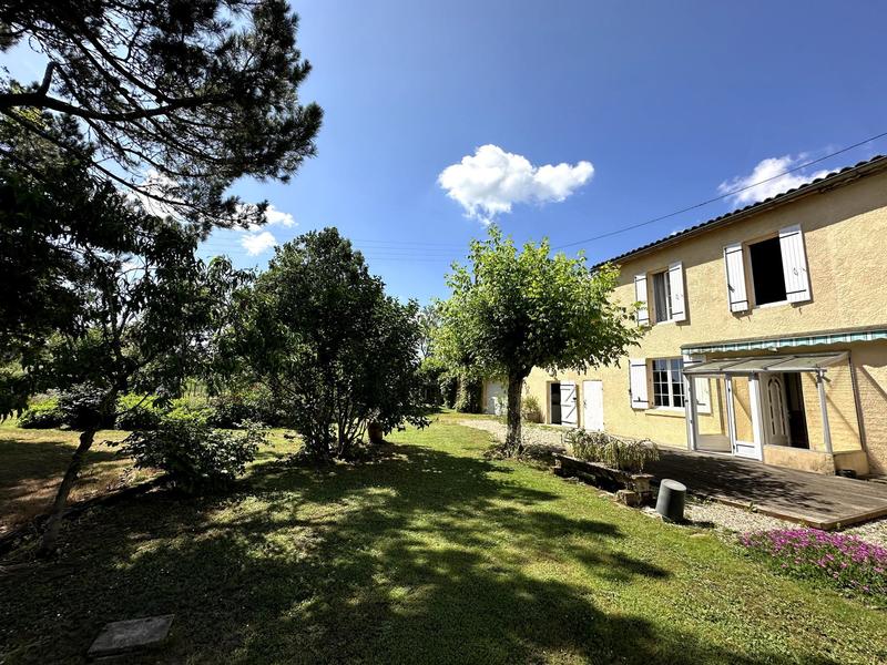 Maison - 139 m² - 5 pièces