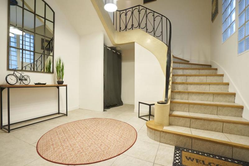 Appartement - 173 m² - 9 pièces