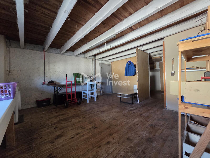 Maison - 180 m² - 8 pièces