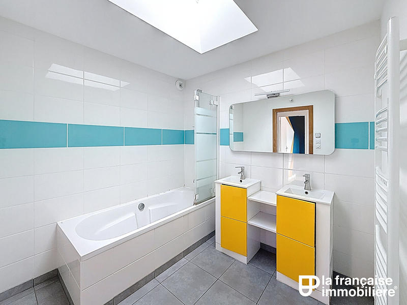 Maison - 107 m² - 5 pièces