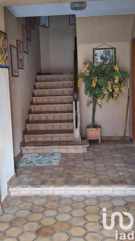 Maison - 208 m² - 12 pièces