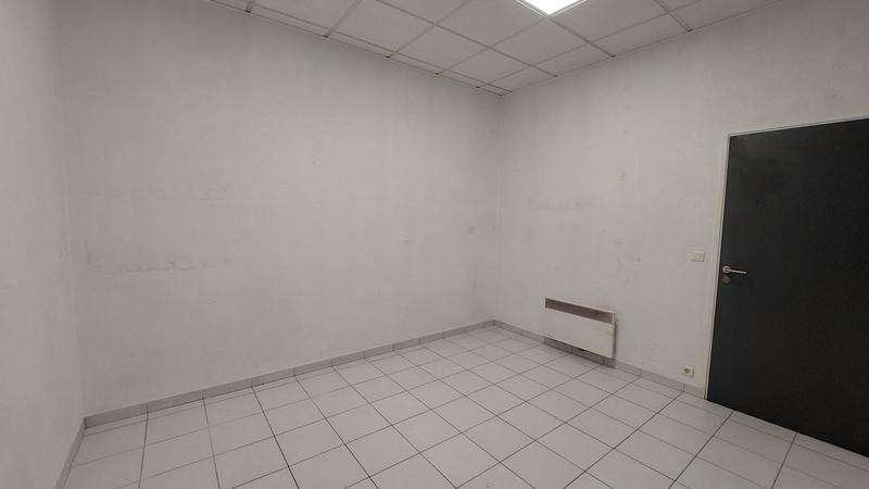 Bureau - 43 m² - 4 pièces