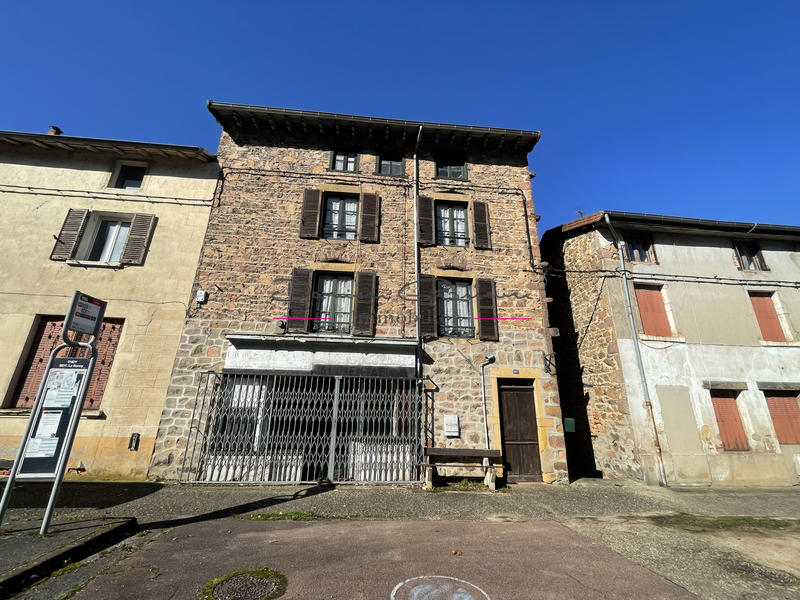 Immeuble - 130 m² - 7 pièces