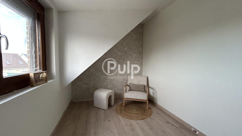 Maison - 85 m² - 9 pièces