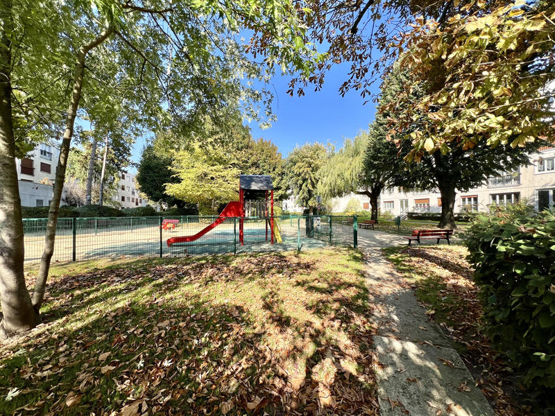 Appartement - 88 m² - 5 pièces