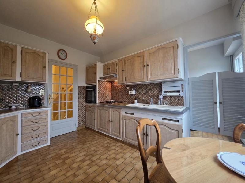 Pavillon - 164 m² - 7 pièces