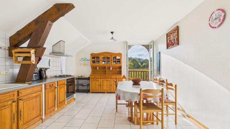 Maison - 200 m² - 9 pièces