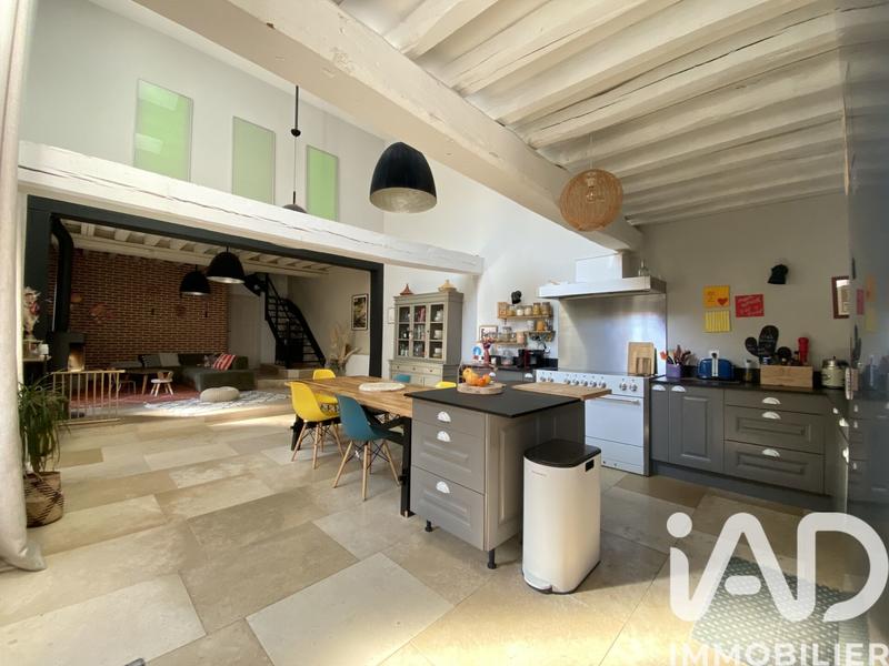 Maison - 207 m² - 8 pièces