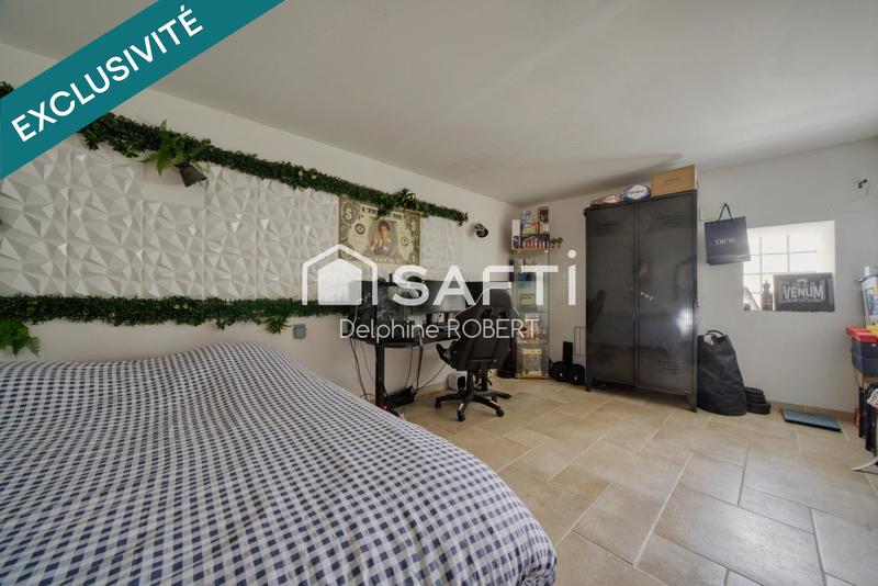 Maison - 212 m² - 8 pièces